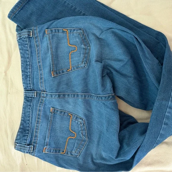 Kimes Ranch Betty seventeens - Picture 3 of 4